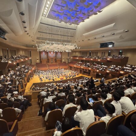 音楽鑑賞会を実施いたしました！