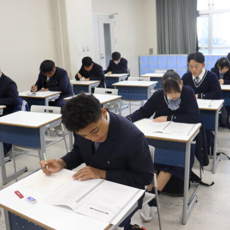 実用英語技能検定（英検）を実施しました。