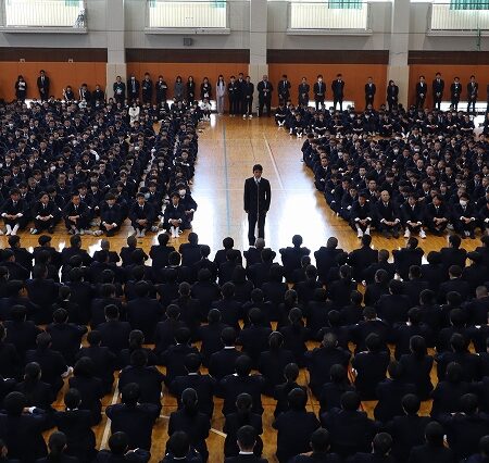 対面式・始業式を実施しました