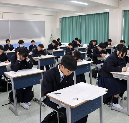 中等部全学年　課題試験を実施しました。