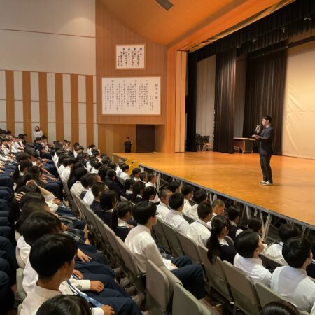 前期人権教育行事を実施しました