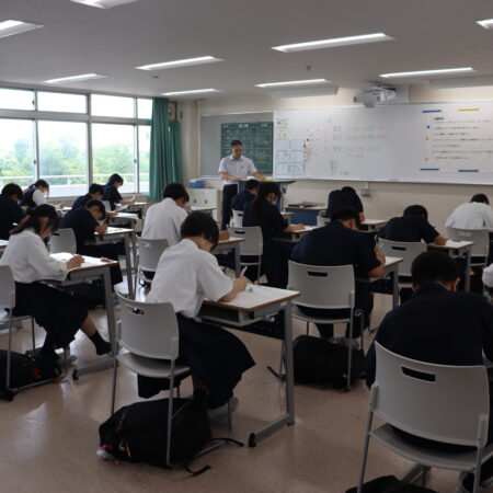 前期期末試験が始まりました