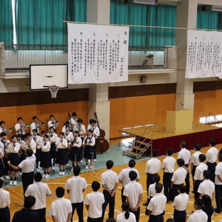 全校集会を実施しました。